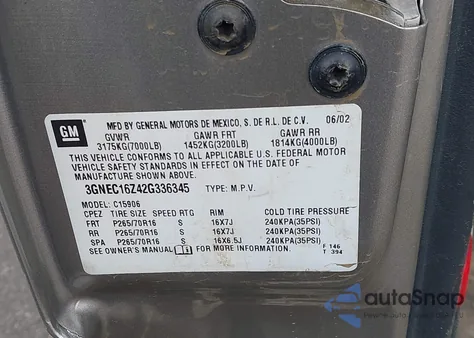 2002 Chevrolet Suburban 1500 Ls z USA, uszkodzony, nr VIN 3GNEC16Z42G336345